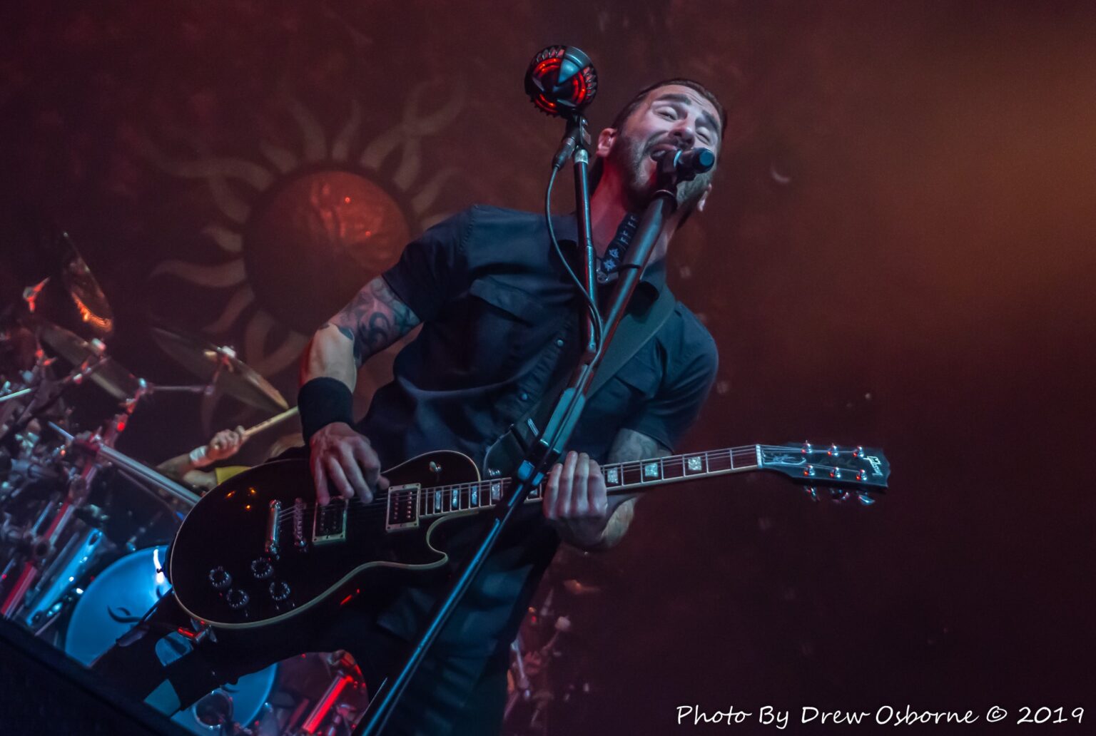Godsmack Rings GodSmack @ Budweiser Gardens, London - Front of the Stage